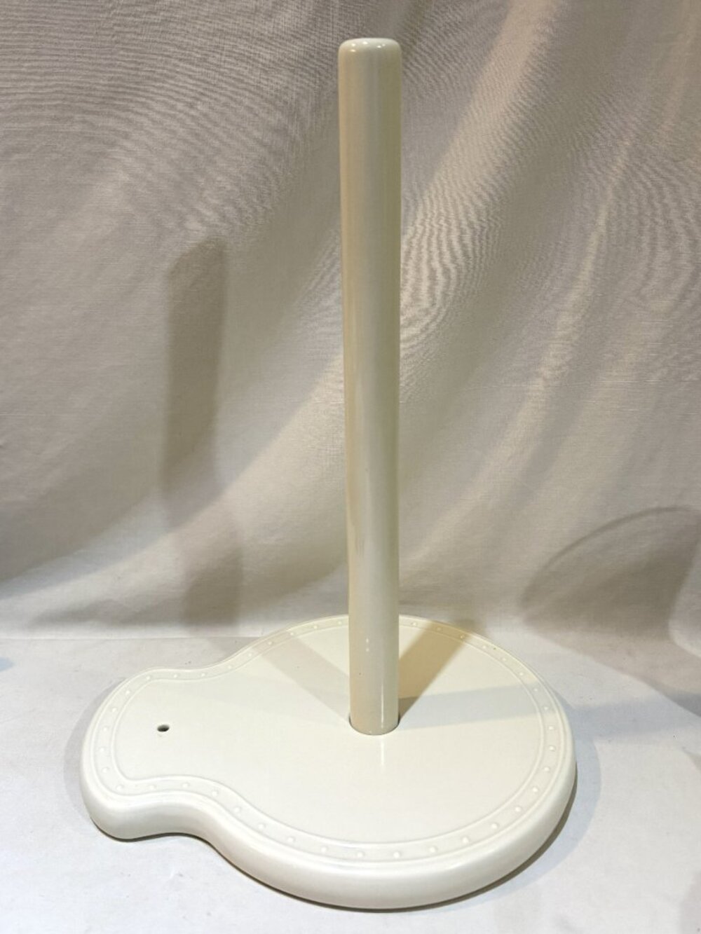 Nora Fleming Pearl Dot Melamine Paper Towel Holder